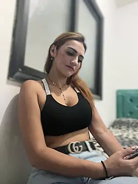 Samantha bigboobs online show from March 2025 09:53:02 PM