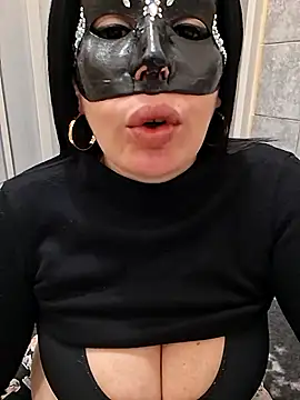 desyree89 online show from November 2025 04:36:01 AM