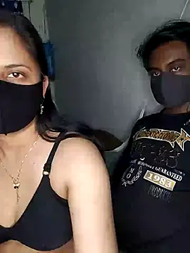 Hot Nila online show from January 2025 05:42:02 PM