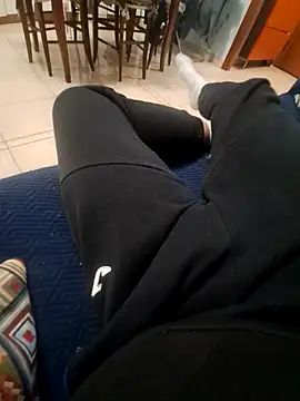 twooloverss online show from December 2025 08:02:01 PM