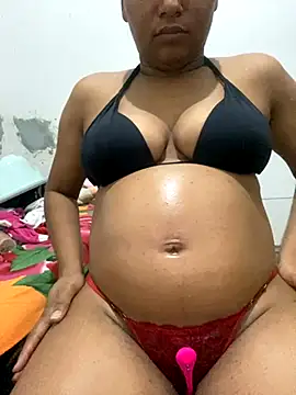 Mariaapimentinha online show from September 2025 12:14:01 AM