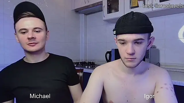 Snapshot of michael_sexdevil chatting on January 2025 12:10:01 PM michael sexdevil online show from January 2025 12:10:01 PM