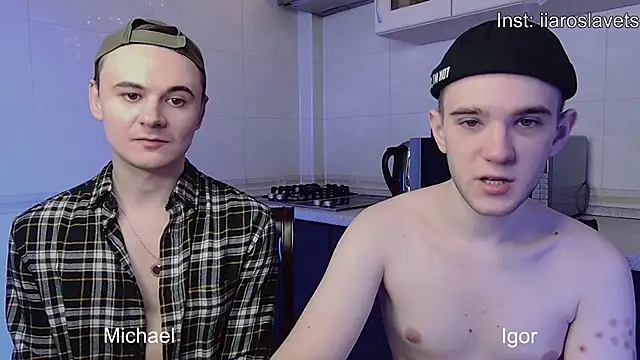 Snapshot of michael_sexdevil chatting on January 2025 12:10:01 PM michael sexdevil online show from January 2025 12:10:01 PM