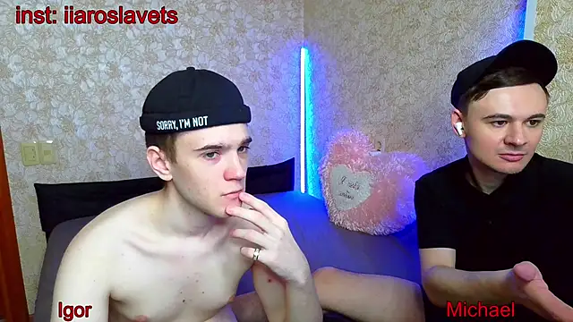 Snapshot of michael_sexdevil chatting on February 2025 12:47:01 PM michael sexdevil online show from February 2025 12:47:01 PM