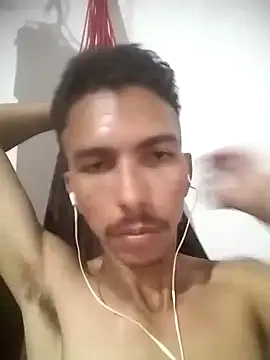 MagrinhoSaradoo online show from February 2025 04:55:01 PM