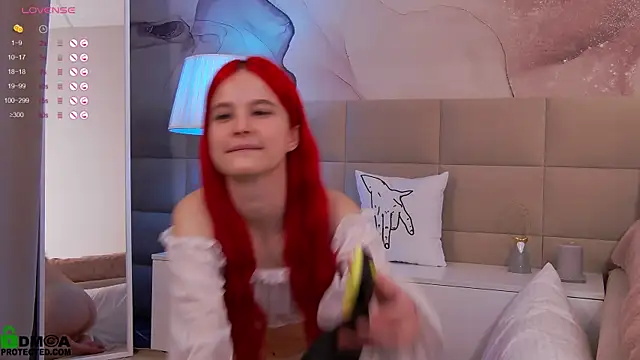 Snapshot of Rina_Red chatting on January 2025 04:44:02 AM Rina Red online show from January 2025 04:44:02 AM