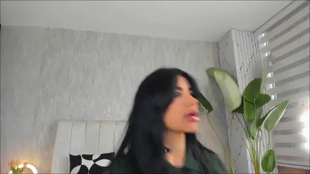 Snapshot of CamiRyder chatting on September 2025 07:35:01 PM CamiRyder online show from September 2025 07:35:01 PM