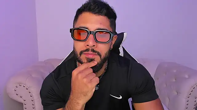 Santiago huntt online show from March 2026 09:26:02 PM