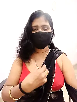 Lucky-Deepthi online show from September 2025 10:32:01 PM