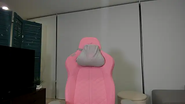 Lularose6 online show from February 2025 04:57:01 AM