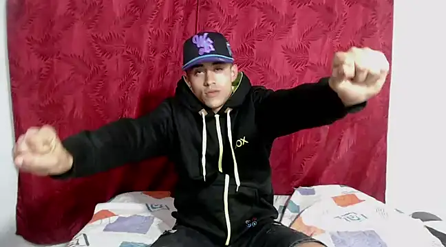 Snapshot of Cris_steban1 chatting on January 2025 10:13:02 AM Cris steban1 online show from January 2025 10:13:02 AM