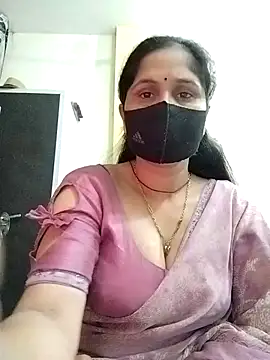 Snapshot of priyancyfun chatting on February 2026 01:11:01 AM priyancyfun online show from February 2026 01:11:01 AM