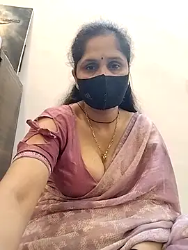 Snapshot of priyancyfun chatting on February 2026 05:05:02 PM priyancyfun online show from February 2026 05:05:02 PM