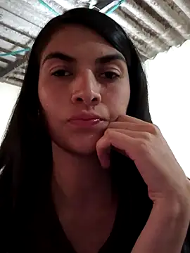 blue and whithe online show from April 2026 07:04:02 PM