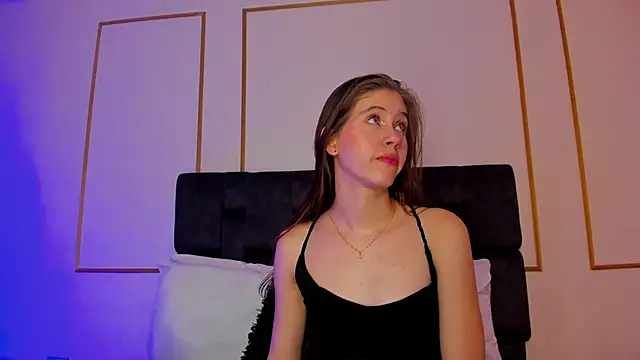 sara  jones gh online show from February 2025 10:42:01 PM