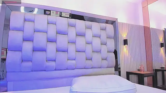 ashlyn parker online show from January 2025 01:32:01 AM