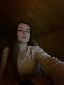 Snapshot of mewKate chatting on January 2025 09:54:01 PM mewKate online show from January 2025 09:54:01 PM