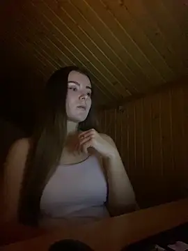 Snapshot of mewKate chatting on January 2025 04:30:02 PM mewKate online show from January 2025 04:30:02 PM