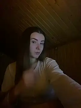 Snapshot of mewKate chatting on February 2025 05:04:02 PM mewKate online show from February 2025 05:04:02 PM