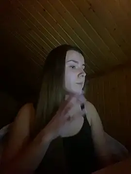 Snapshot of mewKate chatting on February 2025 07:42:01 PM mewKate online show from February 2025 07:42:01 PM