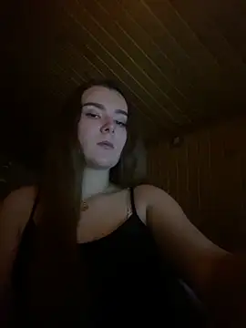 Snapshot of mewKate chatting on February 2025 08:26:01 PM mewKate online show from February 2025 08:26:01 PM