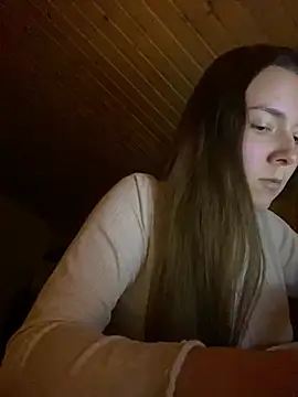 Snapshot of mewKate chatting on February 2025 04:01:02 PM mewKate online show from February 2025 04:01:02 PM