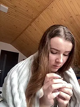 Snapshot of mewKate chatting on February 2025 11:59:02 AM mewKate online show from February 2025 11:59:02 AM