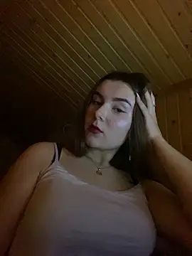 Snapshot of mewKate chatting on March 2025 07:02:01 PM mewKate online show from March 2025 07:02:01 PM