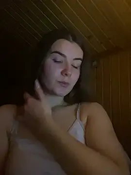 Snapshot of mewKate chatting on March 2025 08:16:01 PM mewKate online show from March 2025 08:16:01 PM