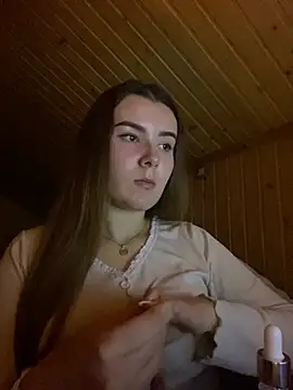 Snapshot of mewKate chatting on March 2025 07:32:01 PM mewKate online show from March 2025 07:32:01 PM