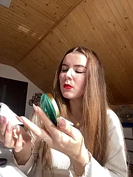 Snapshot of mewKate chatting on March 2025 12:09:02 PM mewKate online show from March 2025 12:09:02 PM