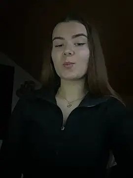 Snapshot of mewKate chatting on March 2025 04:25:01 PM mewKate online show from March 2025 04:25:01 PM