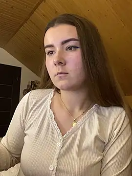 Snapshot of mewKate chatting on March 2025 06:34:01 PM mewKate online show from March 2025 06:34:01 PM