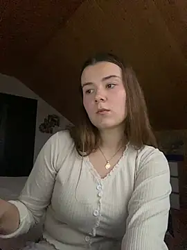 Snapshot of mewKate chatting on March 2025 03:59:01 PM mewKate online show from March 2025 03:59:01 PM