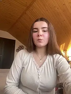 Snapshot of mewKate chatting on March 2025 03:40:01 PM mewKate online show from March 2025 03:40:01 PM