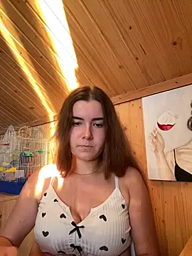 Snapshot of mewKate chatting on September 2025 03:57:01 PM mewKate online show from September 2025 03:57:01 PM