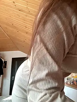 Snapshot of mewKate chatting on October 2025 01:51:01 PM mewKate online show from October 2025 01:51:01 PM