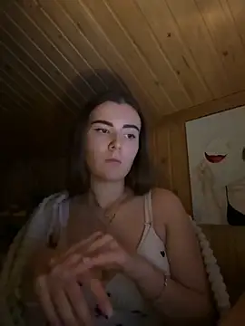 Snapshot of mewKate chatting on November 2025 05:42:01 PM mewKate online show from November 2025 05:42:01 PM