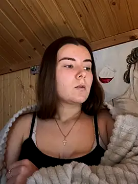 Snapshot of mewKate chatting on November 2025 01:35:02 PM mewKate online show from November 2025 01:35:02 PM