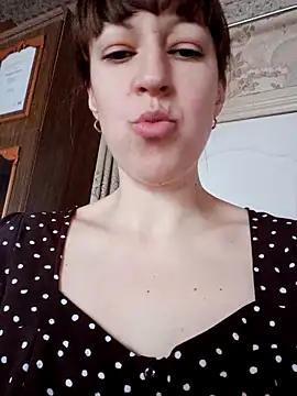 Snapshot of Calibers2932 chatting on February 2026 10:35:01 AM Calibers2932 online show from February 2026 10:35:01 AM