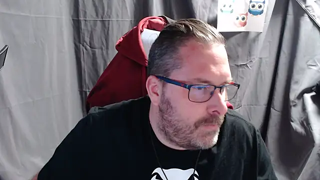 Snapshot of Streamlove77 chatting on January 2025 04:16:01 PM Streamlove77 online show from January 2025 04:16:01 PM