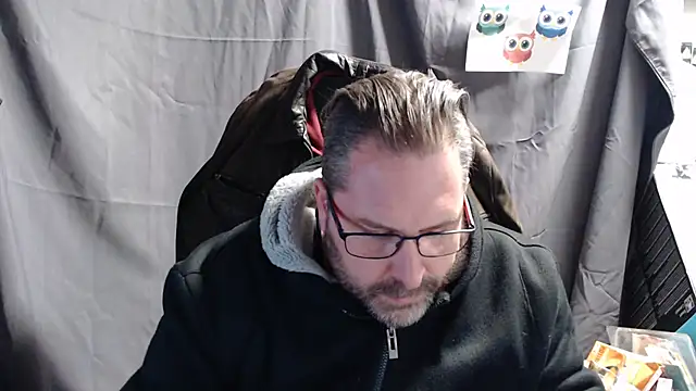 Snapshot of Streamlove77 chatting on January 2025 02:25:02 PM Streamlove77 online show from January 2025 02:25:02 PM