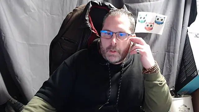 Snapshot of Streamlove77 chatting on January 2025 01:37:02 PM Streamlove77 online show from January 2025 01:37:02 PM
