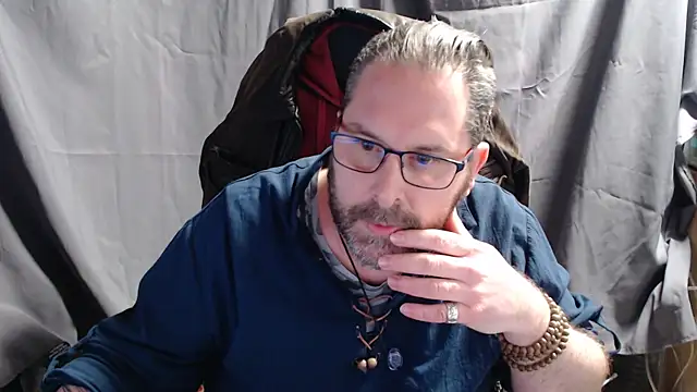Snapshot of Streamlove77 chatting on January 2025 03:18:02 PM Streamlove77 online show from January 2025 03:18:02 PM