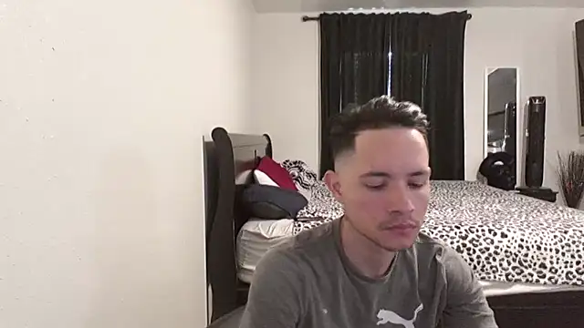 azzel19 online show from March 2025 11:06:01 PM