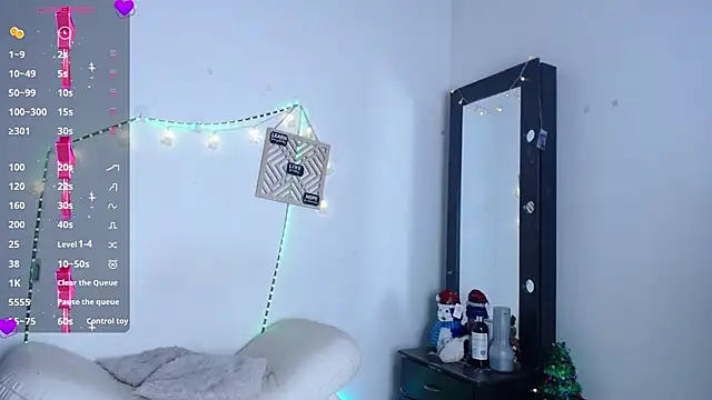 Yorkeidys1 online show from November 2025 02:45:02 AM