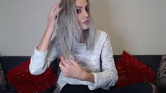 AshlineKatte online show from October 2025 05:03:01 PM