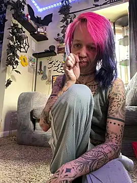 trashbrat online show from May 2026 11:21:02 PM