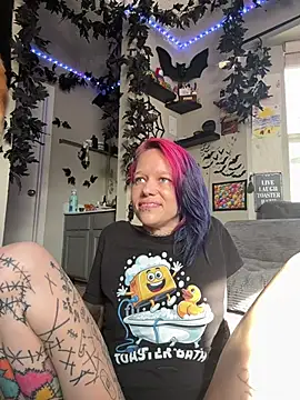 trashbrat online show from May 2026 10:50:02 PM