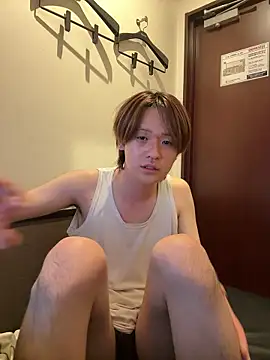 Snapshot of riku38777 chatting on April 2026 01:32:02 PM riku38777 online show from April 2026 01:32:02 PM